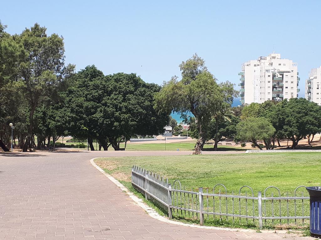 Shave Tsion Apartment In The Center Asjdod Buitenkant foto